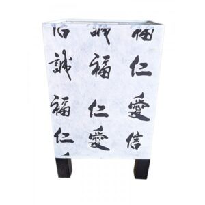 Lámpara cubo letras japonesas